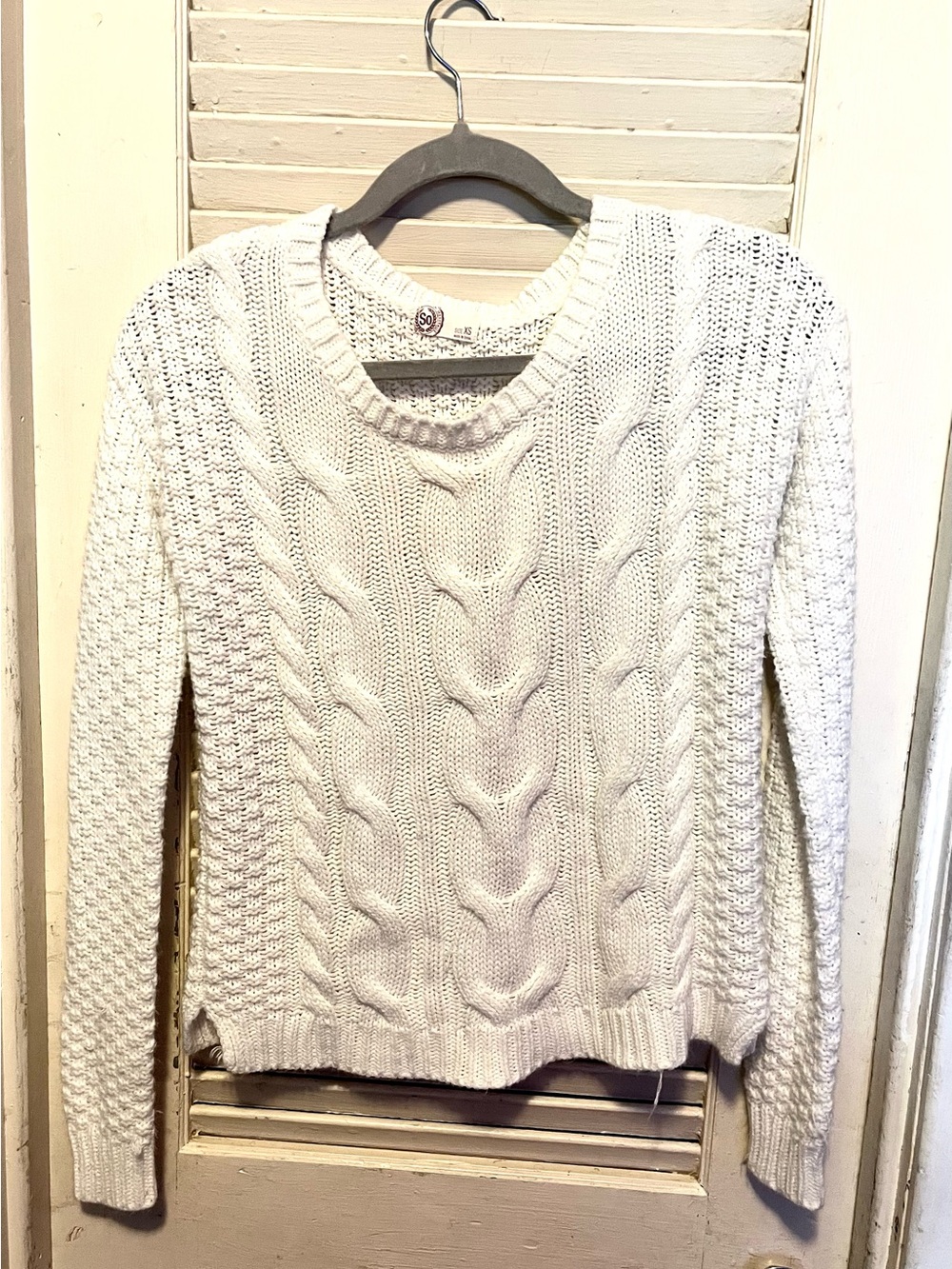 Heritage Cream Cable-Knit Crew Sweater
